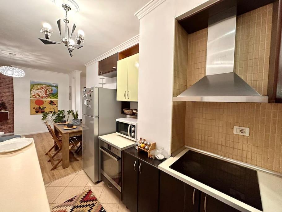 Апартаменти Family Living Тирана Екстер'єр фото